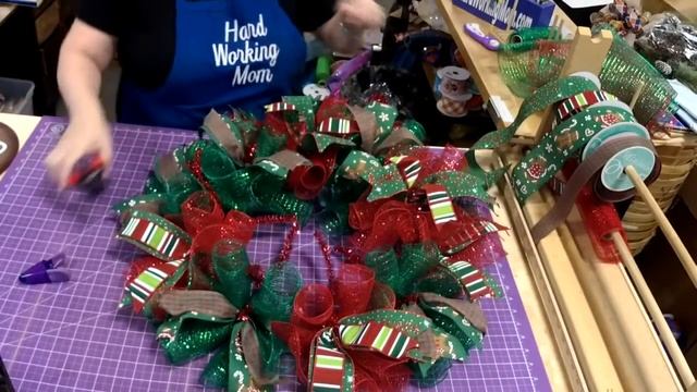 How to make a Gingerbread Woodland Ruffle wreath смотреть онлайн