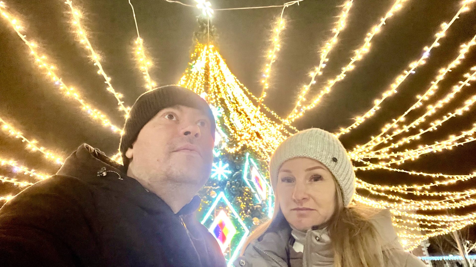 В поисках красивой елки (02.01.25) - часть 4: Ревда и Екатеринбург смотреть онлайн