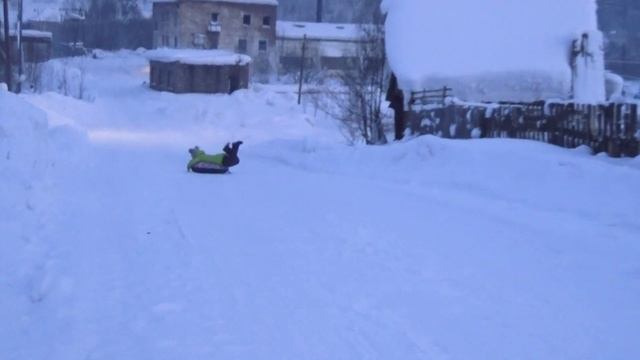Одиночные покатушки моей дочи и испытание новой Ватрушки 7 Января 2019 год смотреть онлайн
