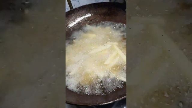 crispy french fries #viral #trending #food #shortsvideo #trendingshorts #youtubeshorts смотреть онлайн