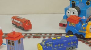Игрушечный железнодорожная дорога для поезда ☆ Электрический поезд Томас