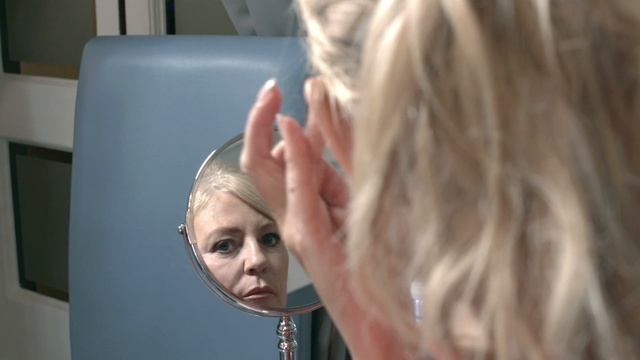 Get an instant eye lift with Fabulift смотреть онлайн