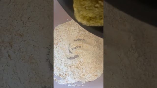 #shorts Qazmağlı plov❤️Плов с ХРУСТЯЩЕЙ КОРОЧКОЙ!!!❤️ смотреть онлайн