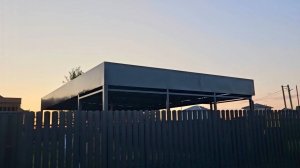 Навес односкатный для дома с кровлей из профнастила