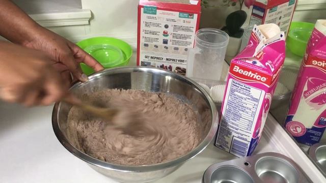 HOW TO MAKE CUP CAKES THE EASY WAY || BAKING HACKS || DIY смотреть онлайн