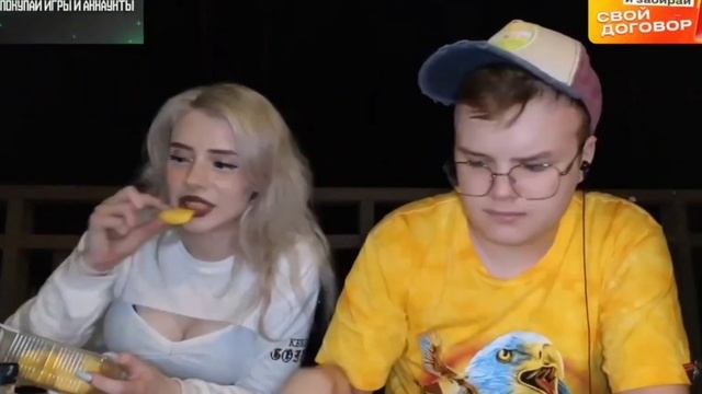 СВЕТА СОЛЛАР ЧУТЬ НЕ СПАЛИЛА ГРУДЬ смотреть онлайн