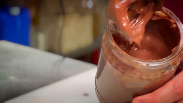 Вы удивитесь как легко приготовить НУТЕЛЛУ в домашних условиях! Nutella простой рецепт смотреть онлайн