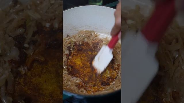 How to make this popular Filipino dish called Kare Kare #shorts смотреть онлайн