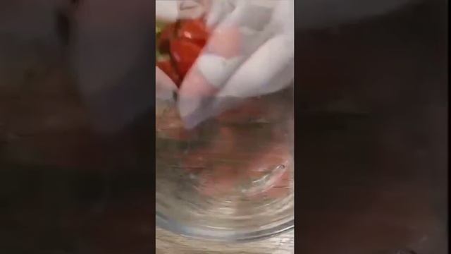 #shorts БЫСТРЫЕ МАЛОСОЛЬНЫЕ ПОМИДОРКИ .Вкусный рецепт. смотреть онлайн