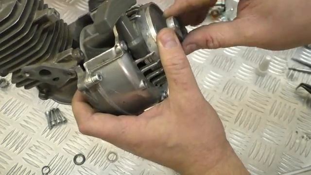 Oleo-Mac SPARTA 25 ПОЛНАЯ СБОРКА БЕНЗОКОСЫ нюансы запчасти запуск смотреть онлайн