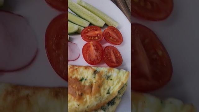 Омлет с творогом. #shorts #завтрак #худеемвместе #фитнесмама #зож #фитнес #спорт смотреть онлайн