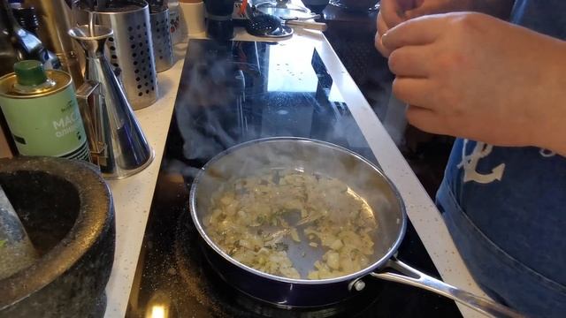 Тушёнка и карантин смотреть онлайн