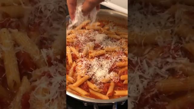 Penne w/ Classic Marinara Sauce | #YouTubeShorts #Shorts | Easy Pasta Recipe | Cooking with Anadi смотреть онлайн