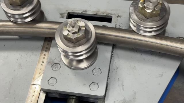 Навесной профилегиб для станков ПРОФИ💪 С электрическим приводом ⚡️ ПРОФИ-РВ1 смотреть онлайн