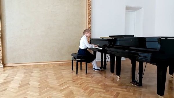 Й. Гайдн. Дивертисмент До мажор, 1 часть. Исп. Пономарева Полина, 10 лет.