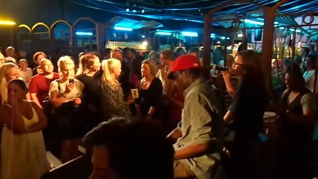 Kuku Agami jam at Mojito Embassy смотреть онлайн