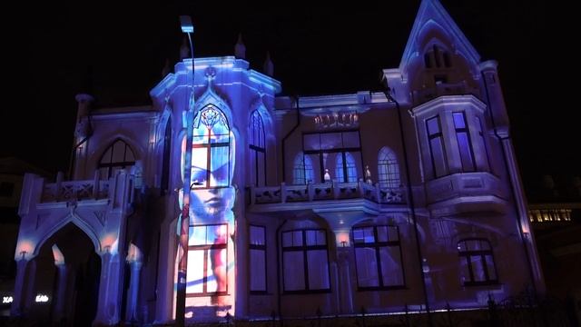 «Ледяной замок» — улица Большая Полянка, дом 45 («Башмет-центр»)(фестиваль «Город света» проекта «Зи смотреть онлайн