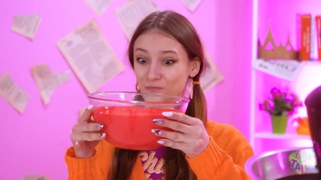 Chocolate Fountain Fondue Challenge Eating Only Chocolate Food Battle by RATATA смотреть онлайн