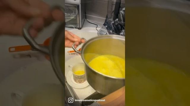 Yummy Spiced Tumeric Latte #mixeddrink #beverage #ladle #milk #tasty #breakfast #cappuccino #shorts смотреть онлайн