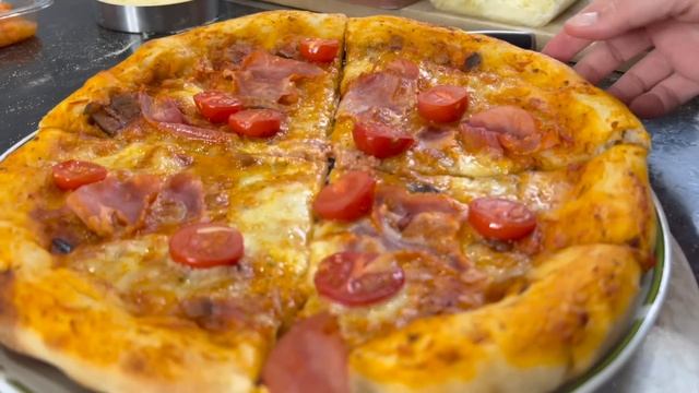 Пицца - быстро вкусно и сытно👍Готовьте сами и будет вам счастье/К Элине на обед❤️ смотреть онлайн