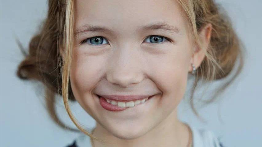 Саша Куликова - Видео-визитка на русском