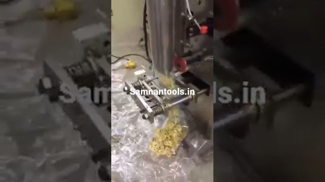 AUTOMATIC BANANA CHIPS PACKING MACHINE смотреть онлайн