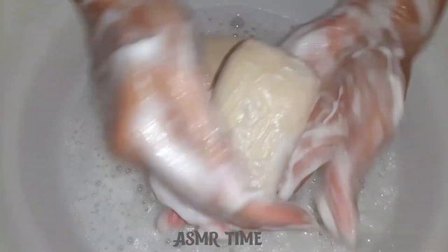 АСМР Мыльный Мусс/Белое Мыло/ASMR White Soap Lathering смотреть онлайн