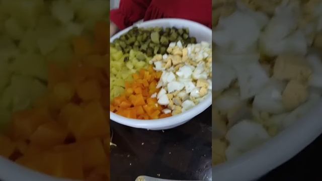 А Вы любите салат «Оливье»? смотреть онлайн
