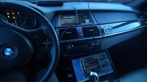 Изменил напряжение  заряда аккумулятора на BMW X5 E70 3.0Sd