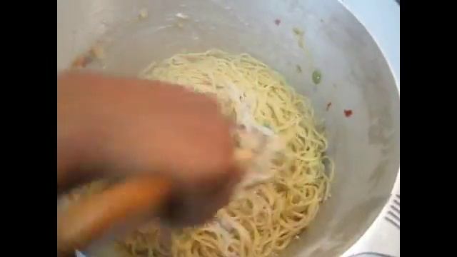 Chicken Tetrazzini w/New York Ciabatta Rolls смотреть онлайн