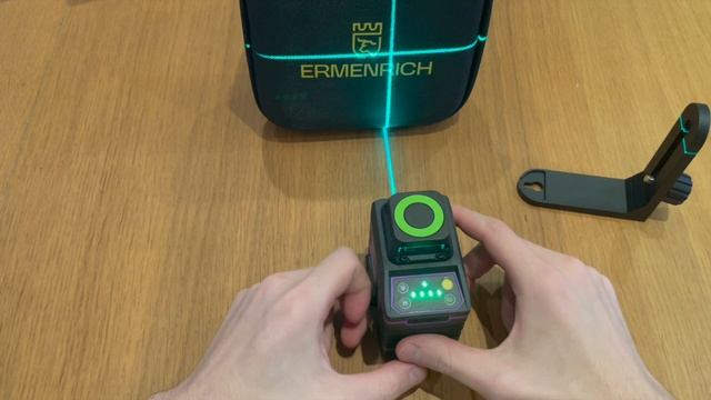 Лазерный уровень Ermenrich PLUS LN30 | Ermenrich – видео распаковки смотреть онлайн
