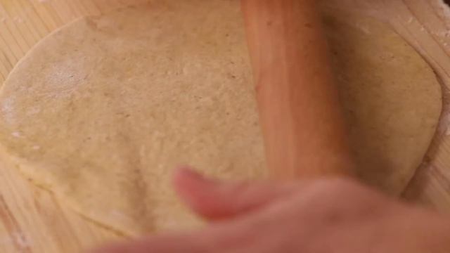 CORNETTI INTEGRALI AL MIELE Ricetta Facile - Whole Wheat Croissant with Honey Easy Recipe смотреть онлайн