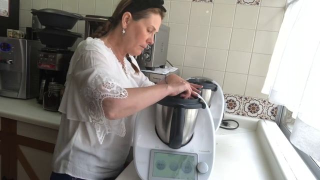 TIRAMISU смотреть онлайн