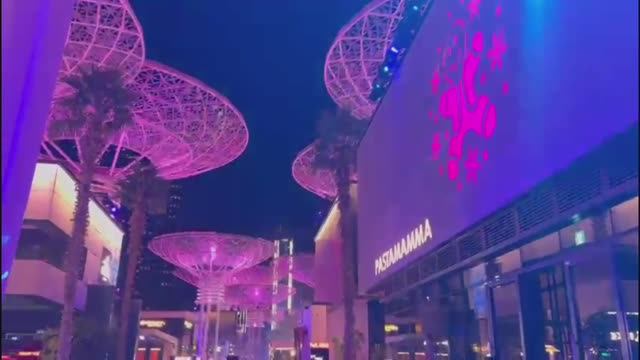 Новогодняя красота на острове Блю-Вотерс (Bluewaters Island) в Дубае. смотреть онлайн