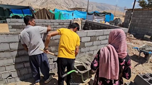 Lifestyle Of Iranian Nomads; Building A Beautiful Nomadic House ⛺🏠