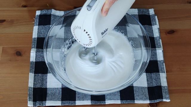 3 Malzeme ile Beze Tarifi | Pastane Tarifi ile Evde Beze Yapımı смотреть онлайн
