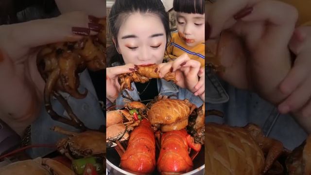 SUB)Fried Jokbal, spicy buckwheat noodles(makguksu) and rice balls Mukbang ASMR Korean Eating Sound смотреть онлайн