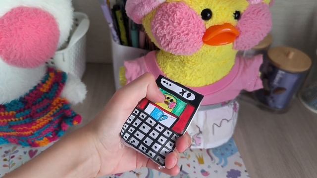 Моей уточке lalafanfan 5 годиков,она получает подарки и задувает свечи на праздничном тортике🎉🎈🥳🐣🎊 смотреть онлайн