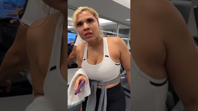 When your crazy & thick trainer trying to take your girl😳🍑 смотреть онлайн