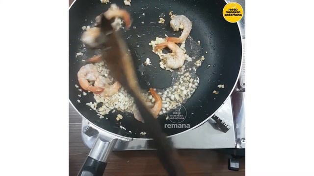 Resep Cara Membuat Spaghetti Aglio Olio Udang Pedas Enak dan Mudah ala Rumahan - ReMaNa смотреть онлайн