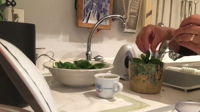 Fresh Pesto | Three easy ways смотреть онлайн