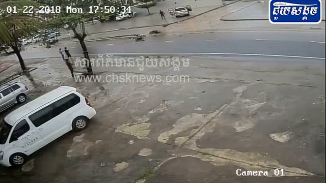 Chinese drove car to cause accident in Sihanouk Ville смотреть онлайн