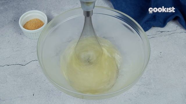 Île flottante: the delicious and delicate French dessert! смотреть онлайн