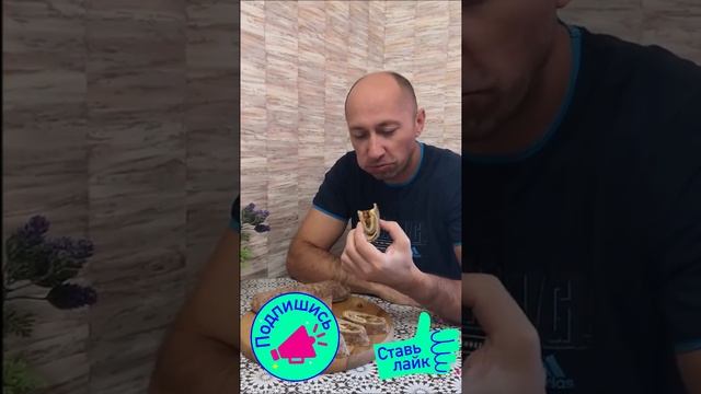 СОЧНЫЙ МЯСНОЙ РУЛЕТ, Который Всегда Съедается Подчистую! Готовим с любовью #shorts смотреть онлайн