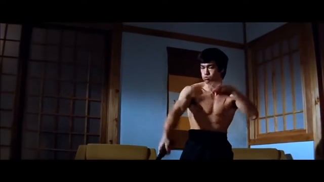 Брюс Ли Кулак Ярости смотреть онлайн