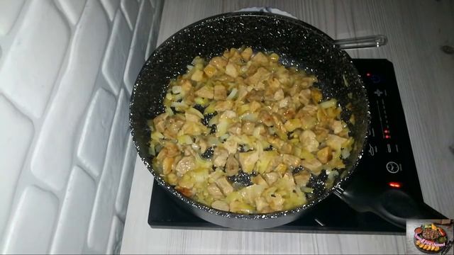 Макароны с мясом в одной сковороде. смотреть онлайн