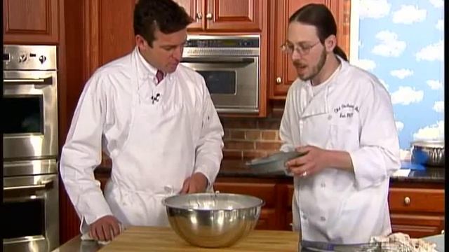 The Old Orchard Inn - Chocolate and Vanilla Bread Pudding смотреть онлайн