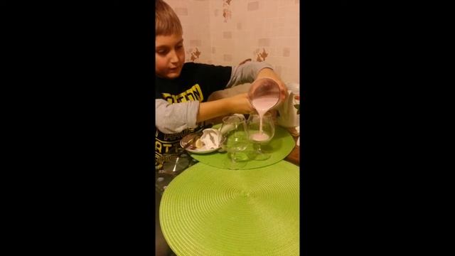 РЕЦЕПТ ОТ ВАСЯНЬКИ: воздушный коктейль "Бананамалин" смотреть онлайн