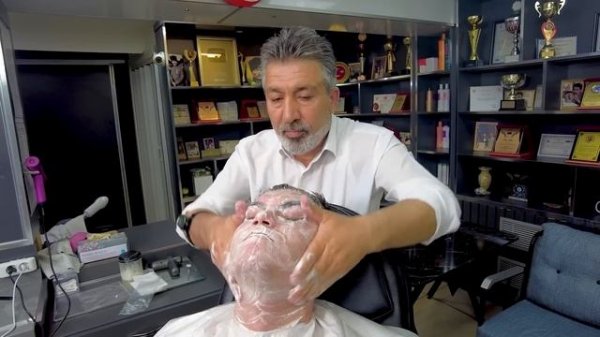 HOW ABOUT HAVING A REAL BARBER EXPERIENCE? ASMR AMAZING SKIN CARE AND MASSAGE WITH MUNUR ONKAN!