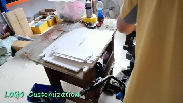 How to Make Clear Square Cake Box? PART 4: Logo Customization смотреть онлайн